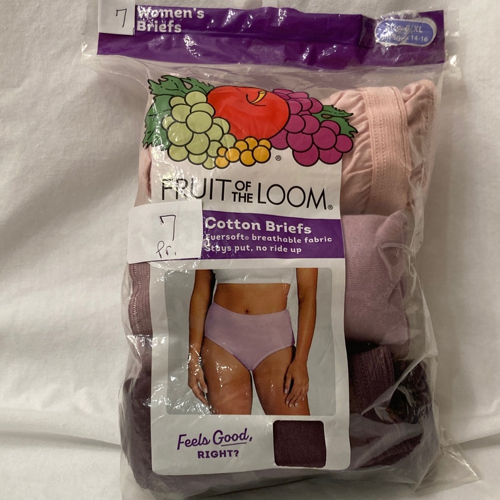 Fruit of the Loom Women’s Briefs - 7 pair. New in package. Size 8 XL